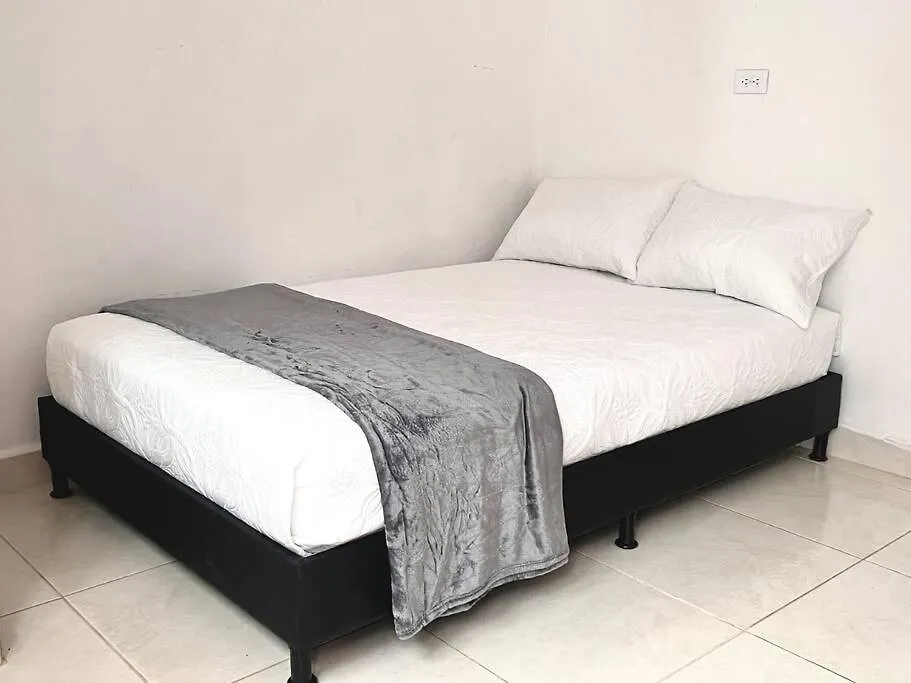 麦德林Acogedora Casa En Laureles公寓
