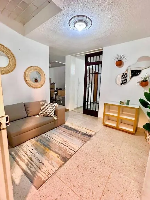 דירות מדיין Acogedora Casa En Laureles