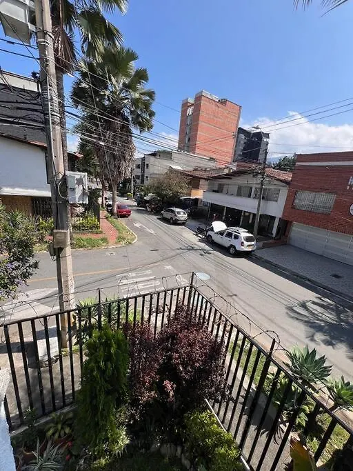 메딜린 Acogedora Casa En Laureles 아파트